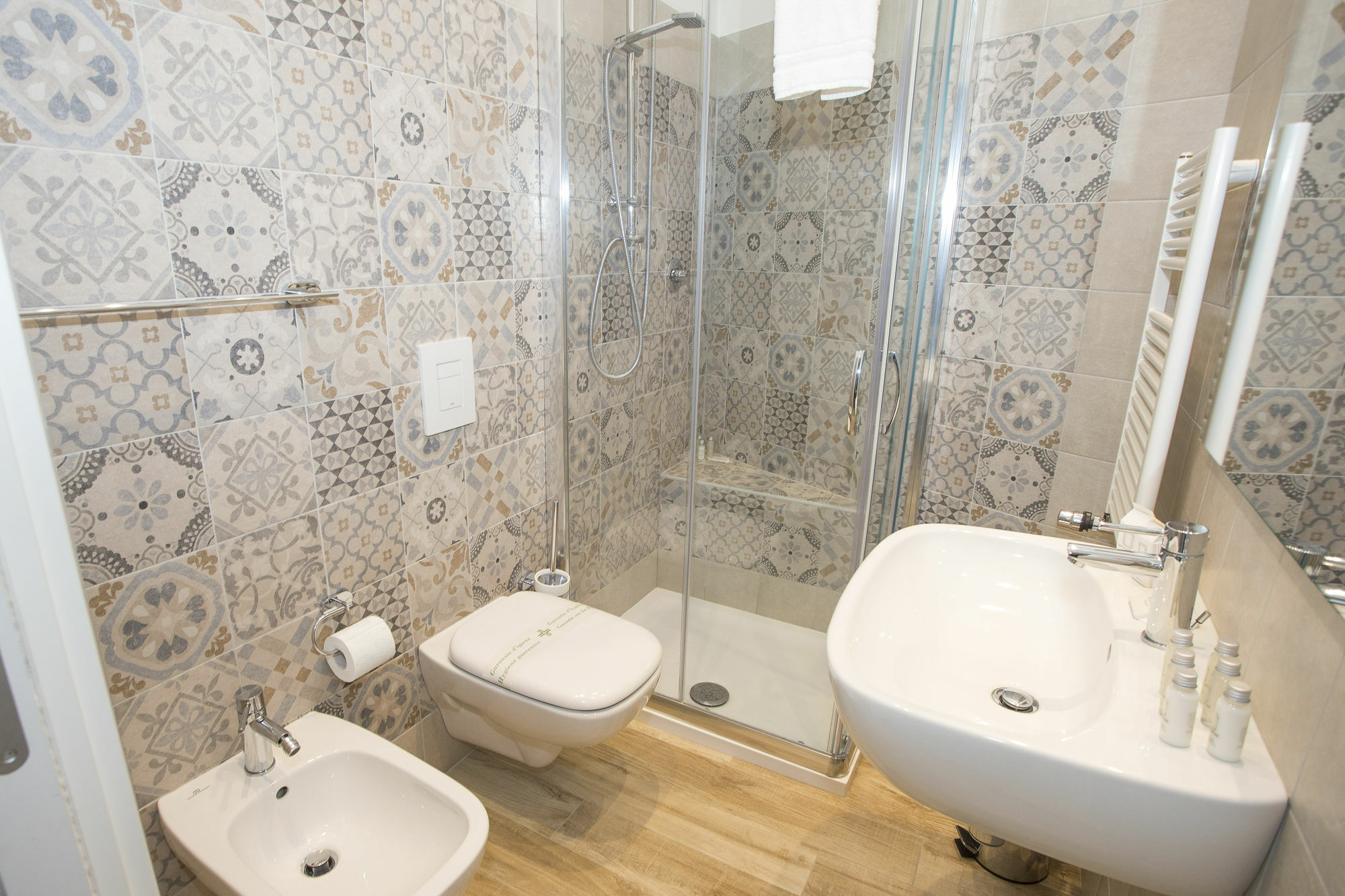 Leonardo Da Vinci Guest House Roma Ngoại thất bức ảnh